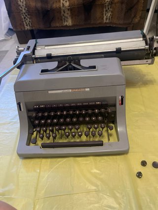 Máquina de escribir Línea 88