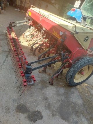 Sembradora de cereales TORRE, ancho 3mt, 21 reja m
