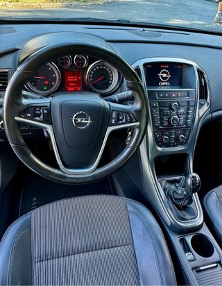 Opel Astra 1.7 cdti 125 cv
