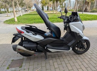 Yamaha Xmax 400 Maxi Scooter