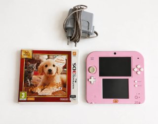 Nintendo 2DS Rosa + Juego Nintendogs + Cargador
