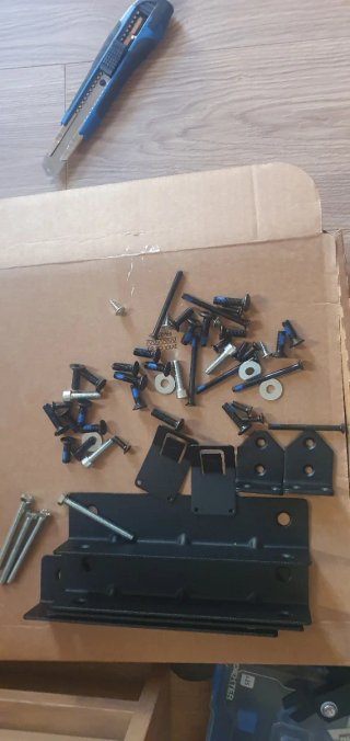 Montaje de cama IKEA TJÅLLE – Barcelona