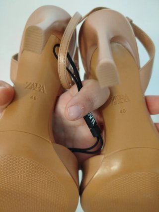 Sandalias Zara Beige Tacón Cuadrado