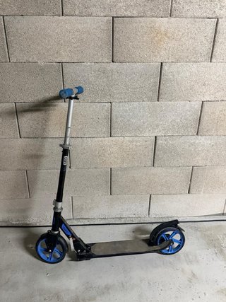 Patinete infantil azul