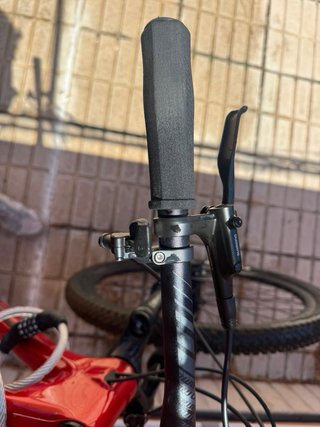 Megamo Factory 30 Carbono 29 12v, modelo 2023