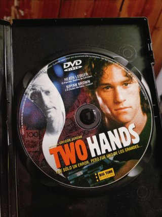 DVD Two Hands (Español)