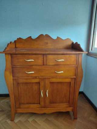 Cómoda y Mesitas de Noche Madera