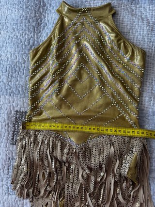 Maillot Patinaje Artístico Dorado con Flecos