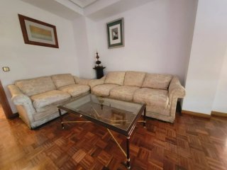 Mudanza sofas mesa muebles.