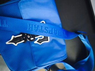 Riñonera Trapstar Azul y riñonera mks