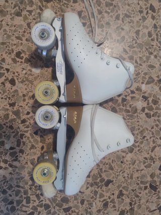 Patines de artístico blancos EDEA