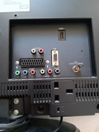 Televisión OKI V19B-PHDUVI con Mando