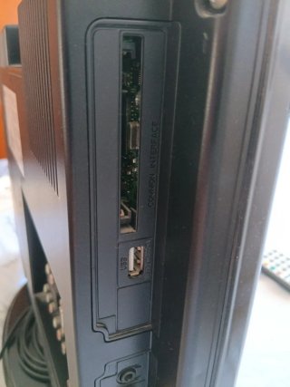 Televisión OKI V19B-PHDUVI con Mando
