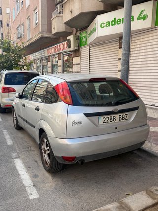 Ford Focus 1.6 gasolina año 2000
