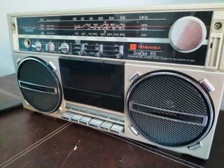 Radio Casete Toshiba Boombeat 85