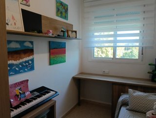 Dormitorio niño como nuevo.