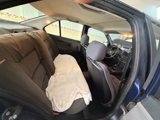 BMW Serie 3 e36 berlina 320i