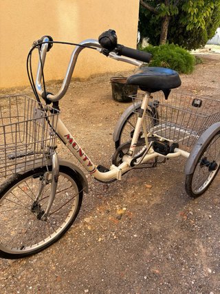 Triciclo Monty como nuevo