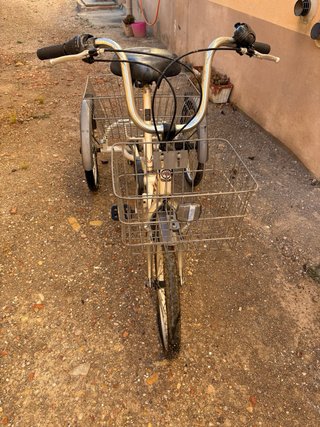 Triciclo Monty como nuevo