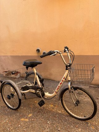 Triciclo Monty como nuevo