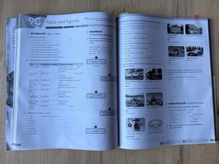 English File A1-A2 Elementary With Online Pract...