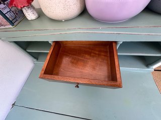 Secreter antiguo madera oscura
