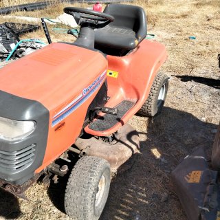 Cortacésped Husqvarna. LT125