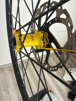 Llanta Mavic Deemax Pro 27.5 con disco