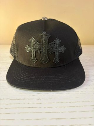 Cappelli Trucker con design a tre croci