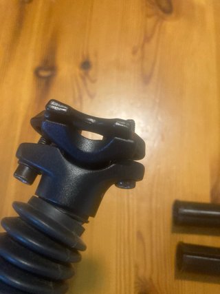 Tija Amortiguadora Btwin con Adaptadores