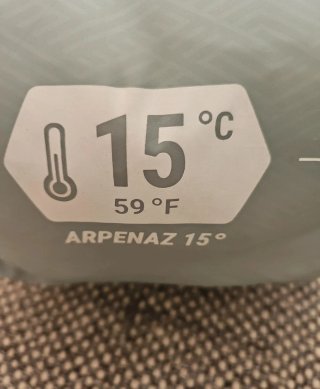 Saco de dormir gris y verde