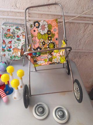 Lote Juguetes Antiguos Cochecito Teléfono Muñeco