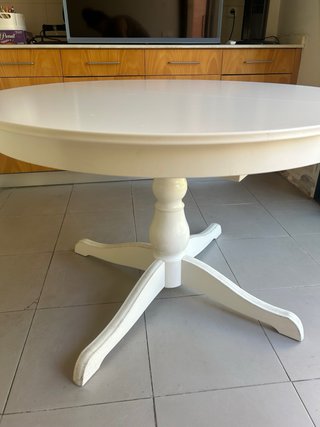 Mesa redonda extensible blanca