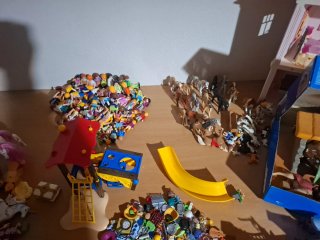 Casa de muñecas Playmobil con accesorios
