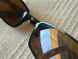 Gafas de sol retro marrones