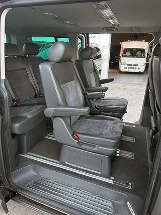 Volkswagen Multivan 2012