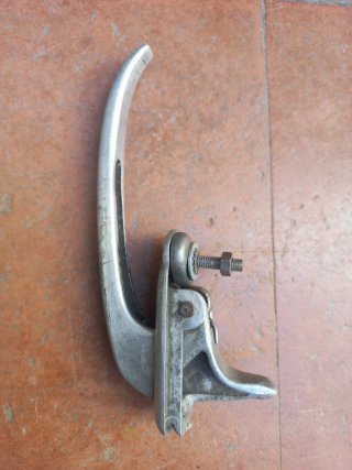 Maneta Puerta Seat 600
