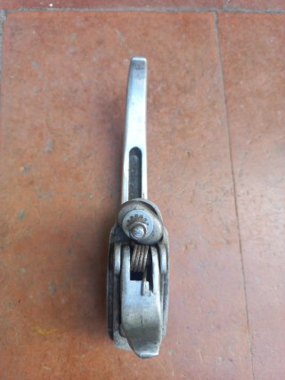 Maneta Puerta Seat 600