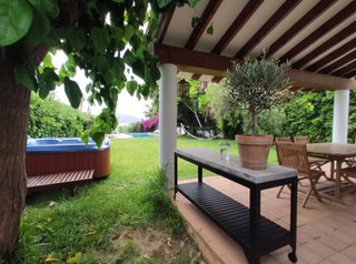 Chalet independiente en avenida de Miquel Utrillo