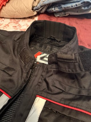 Chaqueta de moto KB Racing negra