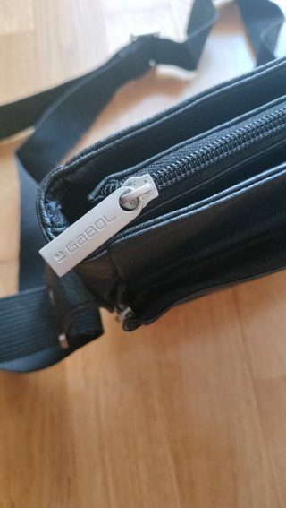 Borsa a tracolla Gabol da uomo nero. Nuovo.