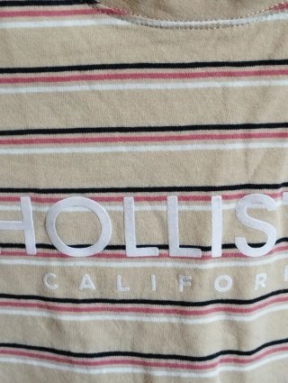 Camiseta Hollister Rayas Beige y Rosa