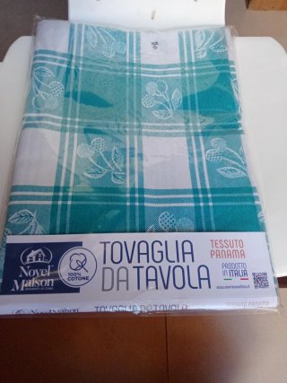 Tovaglia 12 posti fantasia ciliegia