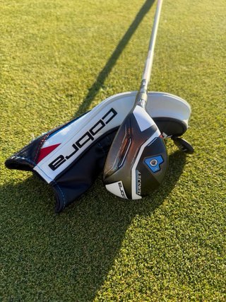 Híbrido 4 COBRA AeroJet Palo Golf