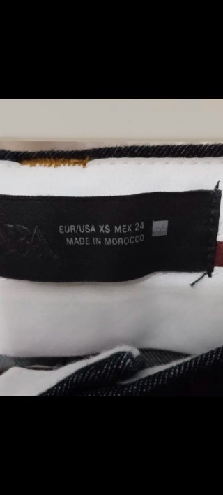 Pantalón vaquero Zara azul