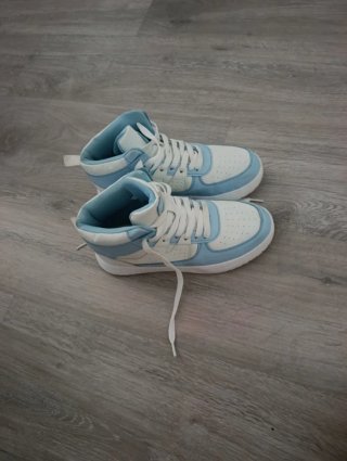 Zapatillas altas blancas y azules T37