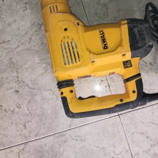 Martillo Eléctrico Dewalt 1050W