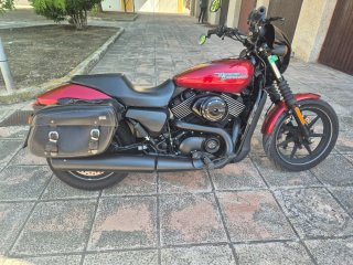 Harley Davidson Street 750 Roja