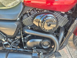 Harley Davidson Street 750 Roja