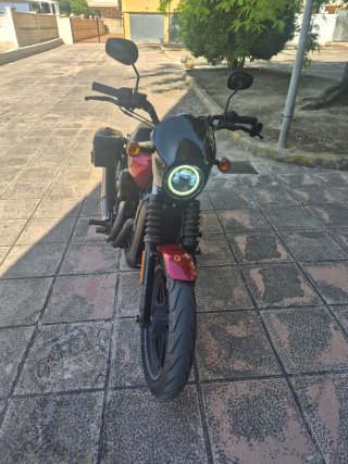 Harley Davidson Street 750 Roja